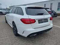 Vue de l’arrière gauche