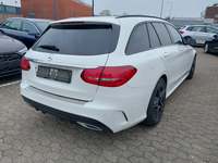 Vue de l’arrière droit