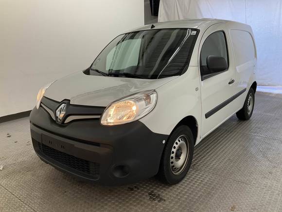 Skats no kreisās puses priekšā