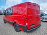 Vue de l’arrière gauche