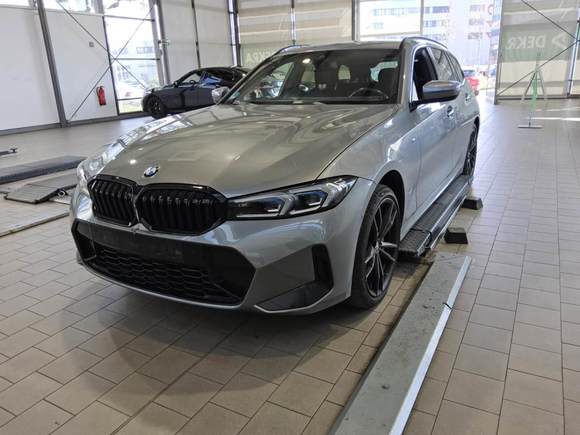 Pogled od napred levo