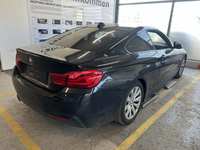 Pogled od pozadi desno