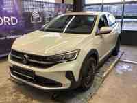 Pogled sprijeda lijevo