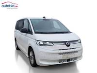 Skats no labās puses priekšā