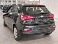 Widok z tyłu po stronie lewej