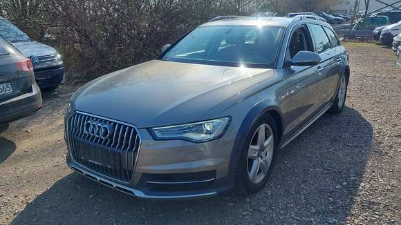 Vue de l’avant gauche