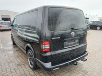 Pogled od pozadi levo