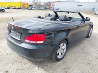 Vue de l’arrière droit