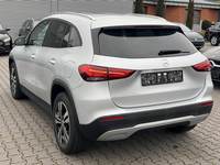 Aanzicht achter links