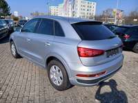 Vue de l’arrière gauche