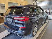 Pogled od pozadi desno