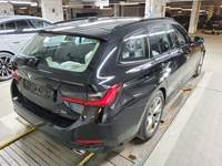 Pogled od pozadi desno