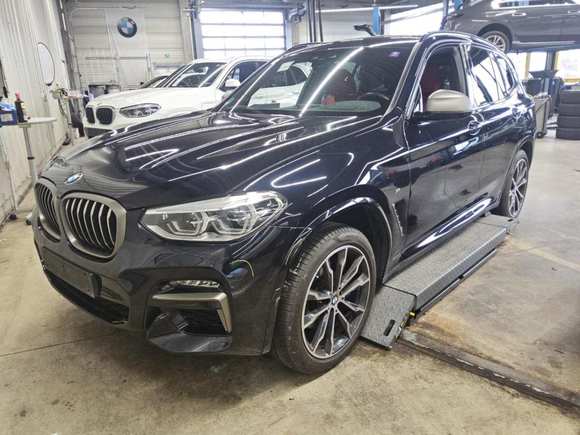 Изглед отпред отляво