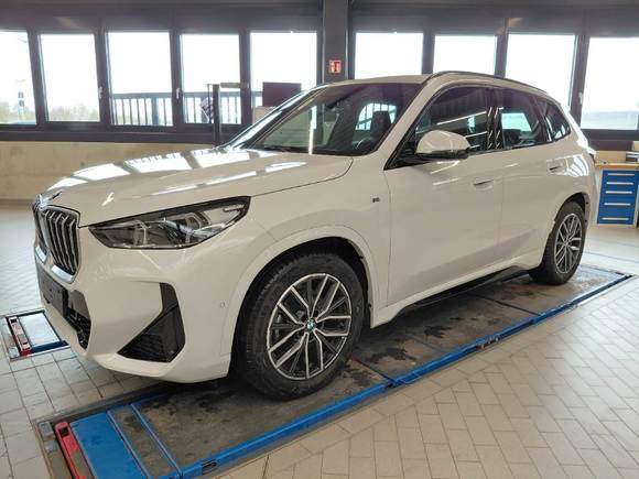 Pogled sprijeda lijevo