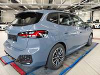 Pogled od pozadi desno