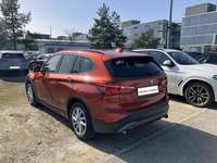 Изглед отзад отляво