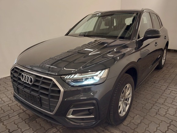 Pogled sprijeda lijevo