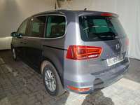 Pogled straga lijevo