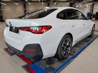 Widok z tyłu po stronie prawej