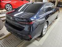 Widok z tyłu po stronie prawej