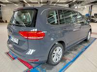 Vue de l’arrière droit