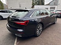 Изглед отзад отдясно