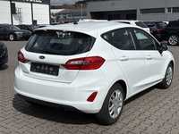 Aanzicht achter rechts