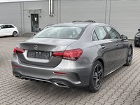 Aanzicht achter rechts