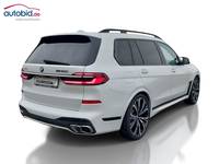 Vue de l’arrière droit