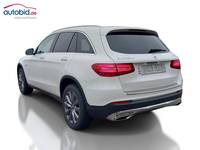 Vue de l’arrière gauche