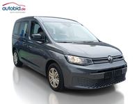 Skats no labās puses priekšā