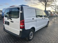 Aanzicht achter rechts