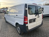 Aanzicht achter links