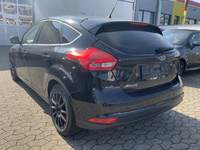 Aanzicht achter links