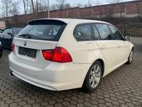 Aanzicht achter rechts