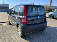 Aanzicht achter links