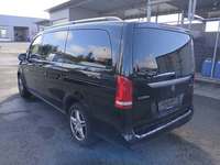 Vue de l’arrière gauche