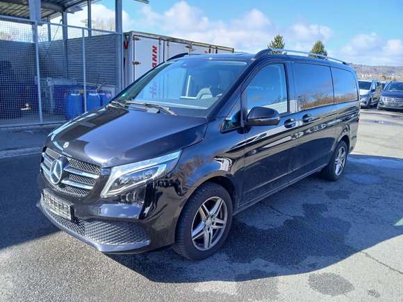 Vue de l’avant gauche