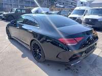 Vue de l’arrière gauche