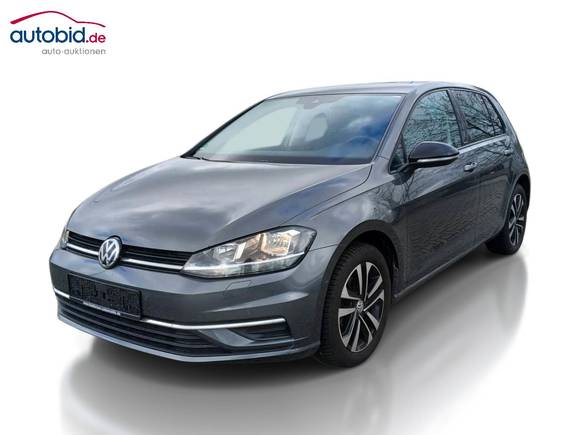 Skats no kreisās puses priekšā