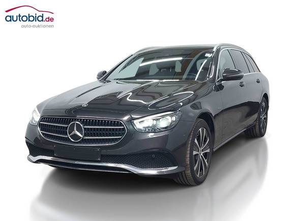 Вид спереди слева