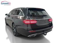 Вид сзади слева