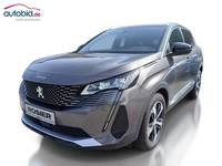 Pogled sprijeda lijevo