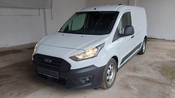 Vue de l’avant gauche