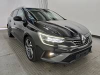 Вид спереди справа