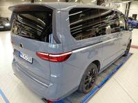 Изглед отзад отдясно