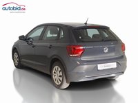 Widok z tyłu po stronie lewej