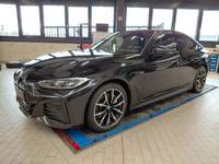 Pogled sprijeda lijevo