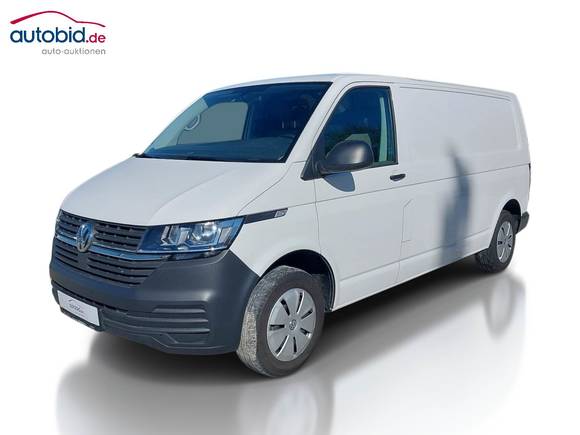 Skats no kreisās puses priekšā