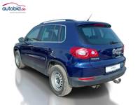 Вид сзади слева